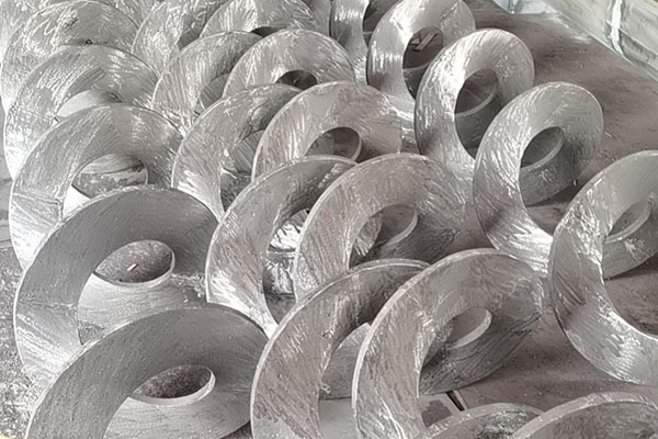 ���P������~Ƭ